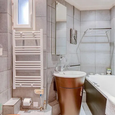 Le Boursault - Stunning Penthouse, Terrace, Parking Appartement Paris